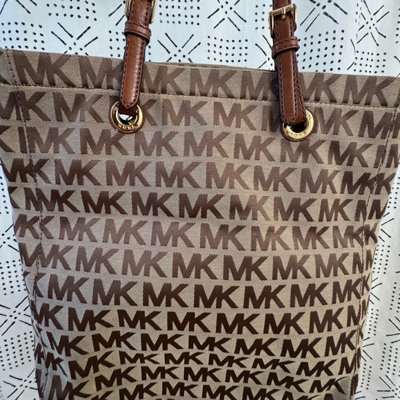 Michael Kors Brown Monogram Shopping Tote Bag Style - Picture 2 of 5